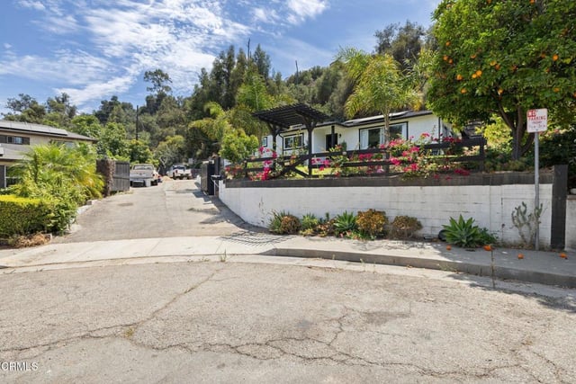 1000 Cadway Street, Santa Paula, CA 93060 — photo 2 of 45