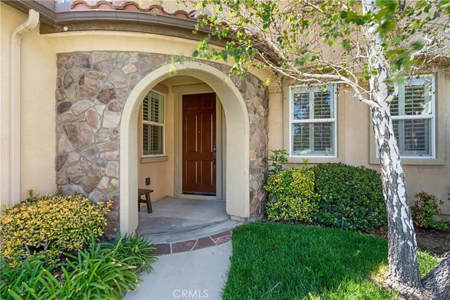 28060 Linda Lane, Saugus, CA 91350 — photo 2 of 47