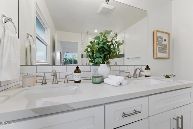 22718 Cantlay Street, Los Angeles, CA 91307 — photo 15 of 54