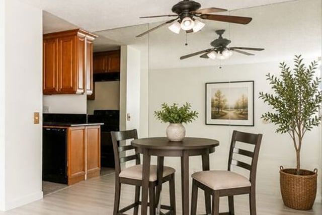 20930 Parthenia Street 207, Canoga Park, CA 91304 — photo 5 of 11