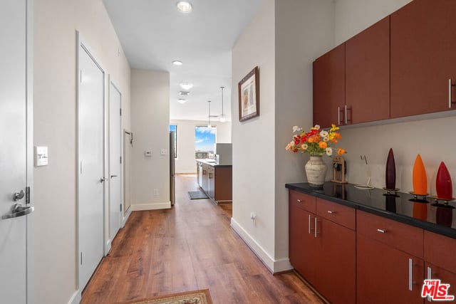 3810 Wilshire Boulevard 712, Los Angeles, CA 90010 — photo 21 of 27