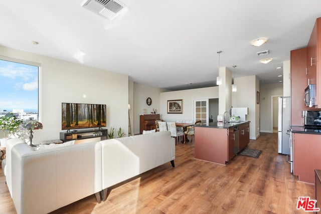 3810 Wilshire Boulevard 712, Los Angeles, CA 90010 — photo 7 of 27