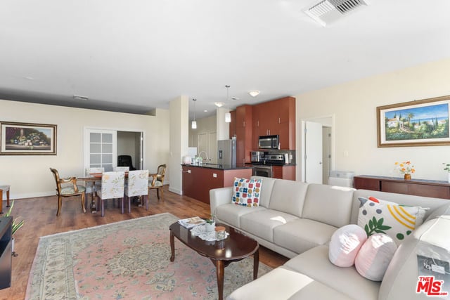 3810 Wilshire Boulevard 712, Los Angeles, CA 90010 — photo 8 of 27