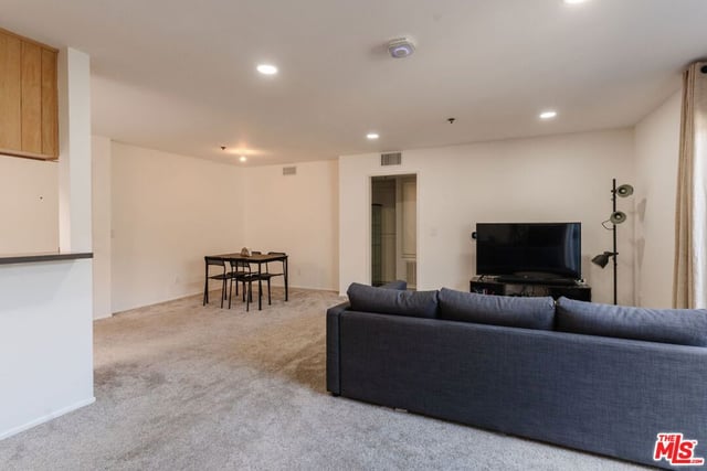 1731 Barry Avenue 214, Los Angeles, CA 90025 — photo 9 of 28