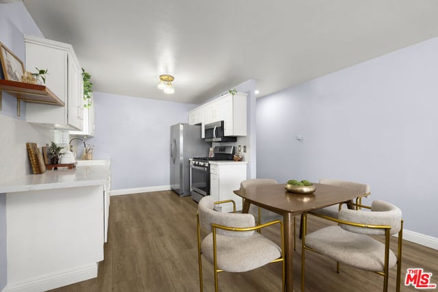 4820 S Van Ness Avenue, Los Angeles, CA 90062 — photo 5 of 21