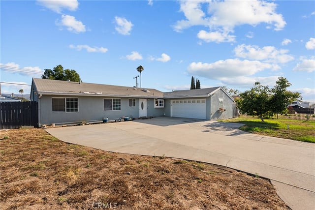 1418 Agnew, Simi Valley, CA 93065 — photo 2 of 31