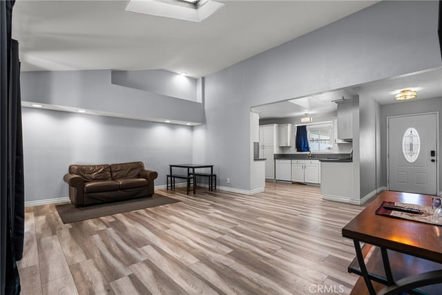 1418 Agnew, Simi Valley, CA 93065 — photo 5 of 31