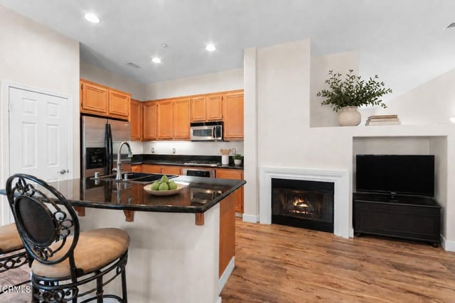 3321 Rockhampton Drive, Camarillo, CA 93012 — photo 5 of 32