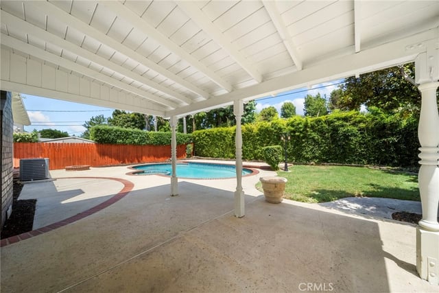 16507 Calahan, North Hills, CA 91343 — photo 28 of 36