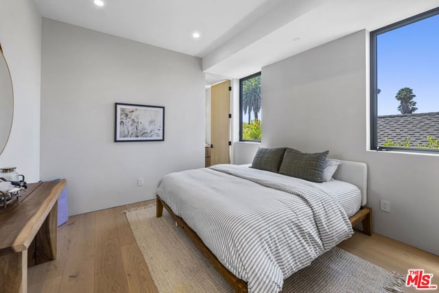 513 N Martel Avenue, Los Angeles, CA 90036 — photo 34 of 64