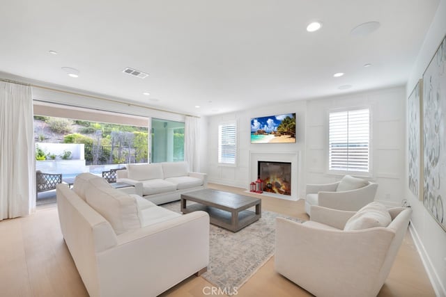 18812 Juniper Springs Drive, Canyon Country, CA 91387 — photo 4 of 31