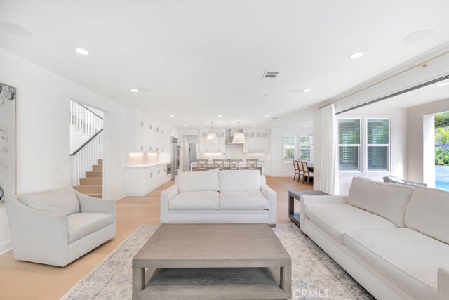 18812 Juniper Springs Drive, Canyon Country, CA 91387 — photo 5 of 31