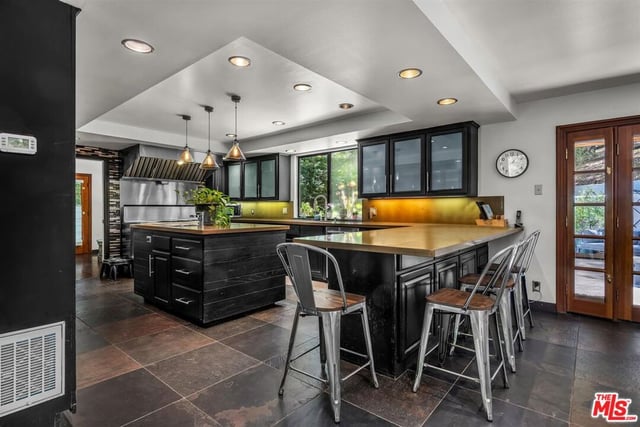 805 Malibu Meadows Drive, Calabasas, CA 91302 — photo 15 of 62