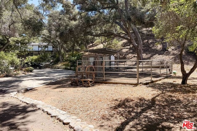 805 Malibu Meadows Drive, Calabasas, CA 91302 — photo 45 of 62