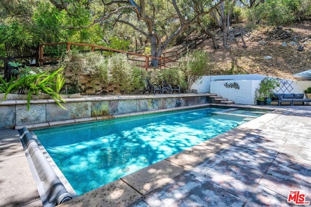 805 Malibu Meadows Drive, Calabasas, CA 91302 — photo 49 of 62
