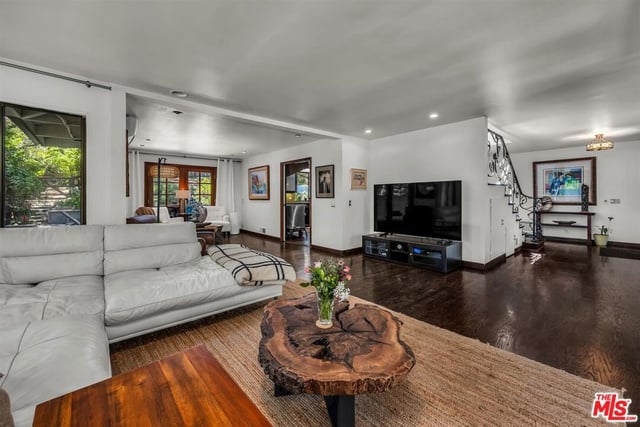 805 Malibu Meadows Drive, Calabasas, CA 91302 — photo 9 of 62