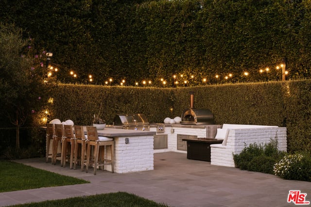 538 Spoleto Drive, Pacific Palisades, CA 90272 — photo 30 of 31