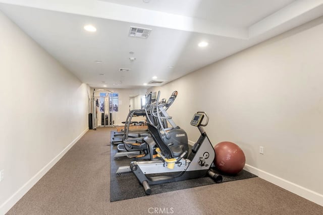 14412 Killion Street 310, Sherman Oaks, CA 91401 — photo 35 of 43