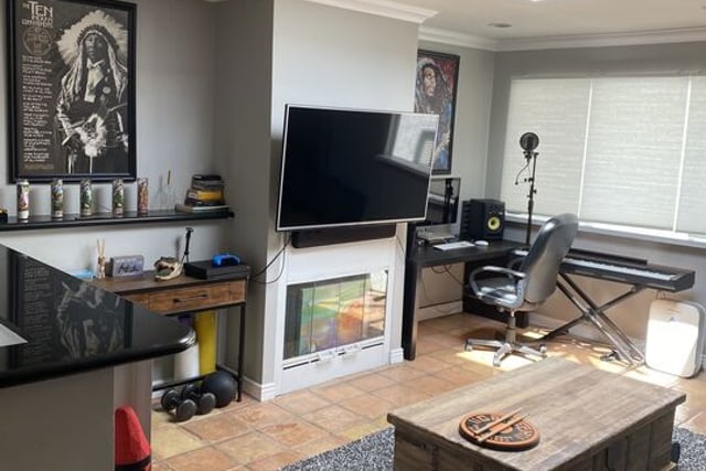 938 Palm Avenue 203, West Hollywood, CA 90069 — photo 3 of 14