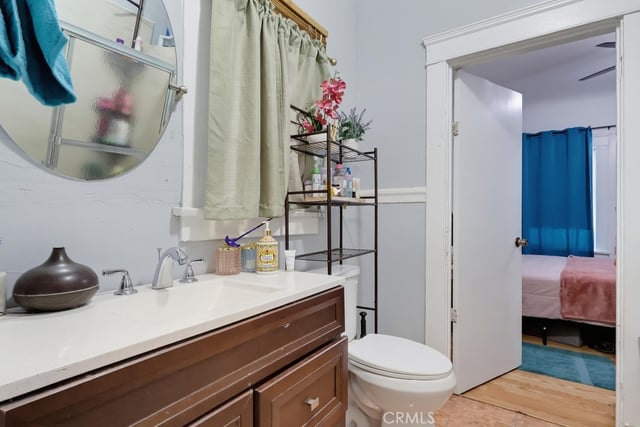 1007 E 42nd, Los Angeles, CA 90011 — photo 10 of 24