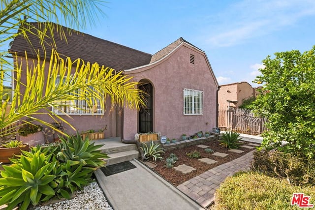 2050 Claudina Avenue, Los Angeles, CA 90016 — photo 4 of 27