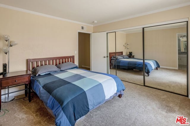 154 N Meridith Avenue 7, Pasadena, CA 91106 — photo 14 of 19