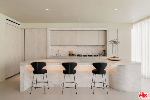 9200 Wilshire Boulevard 402W, Beverly Hills, CA 90212 — photo 3 of 25