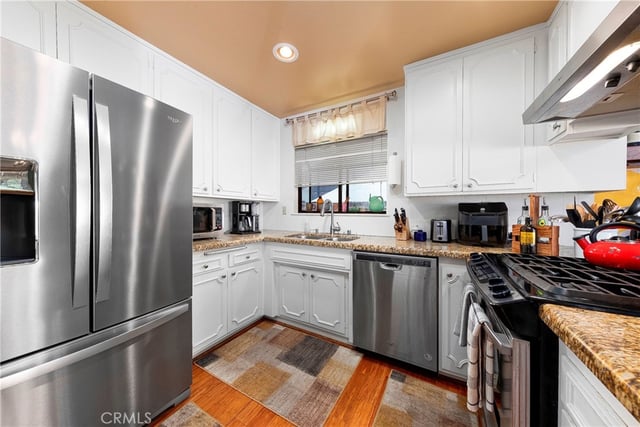 21115 Altena Drive, Saugus, CA 91350 — photo 20 of 36