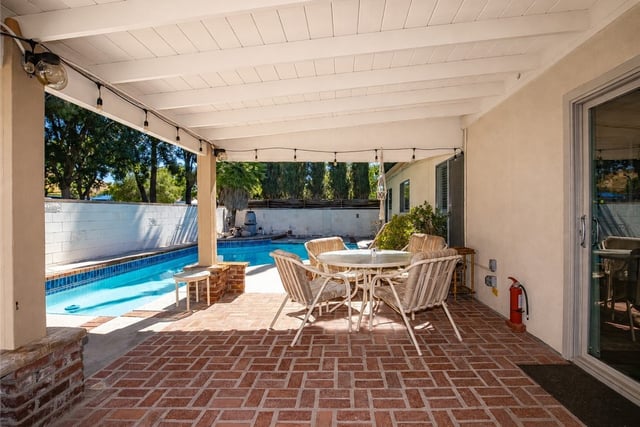 21115 Altena Drive, Saugus, CA 91350 — photo 5 of 36