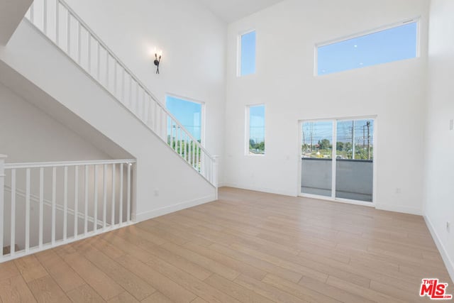 11212 W Victory Boulevard 7, Los Angeles, CA 91606 — photo 11 of 22