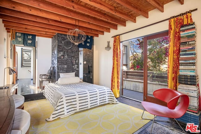 927 Amoroso, Venice, CA 90291 — photo 31 of 53