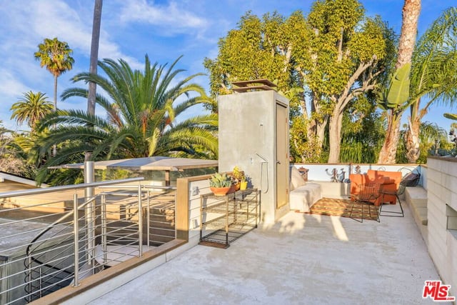 927 Amoroso, Venice, CA 90291 — photo 41 of 53
