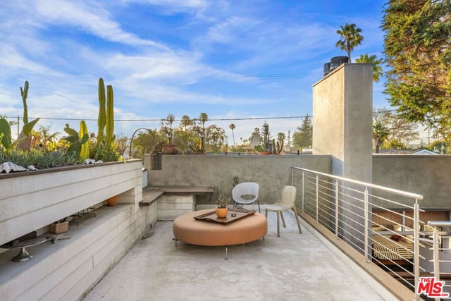 927 Amoroso, Venice, CA 90291 — photo 43 of 53