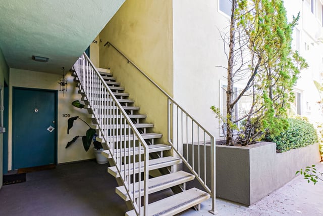 1525 N Hayworth Avenue 204, Los Angeles, CA 90046 — photo 3 of 41