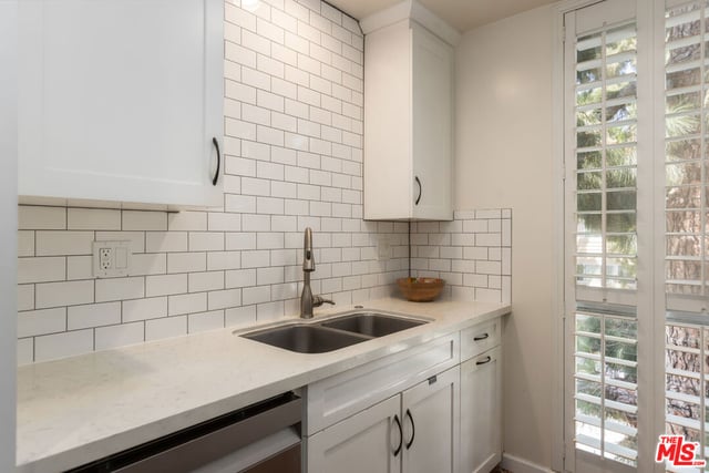 5625 Windsor Way 207, Culver City, CA 90230 — photo 10 of 32