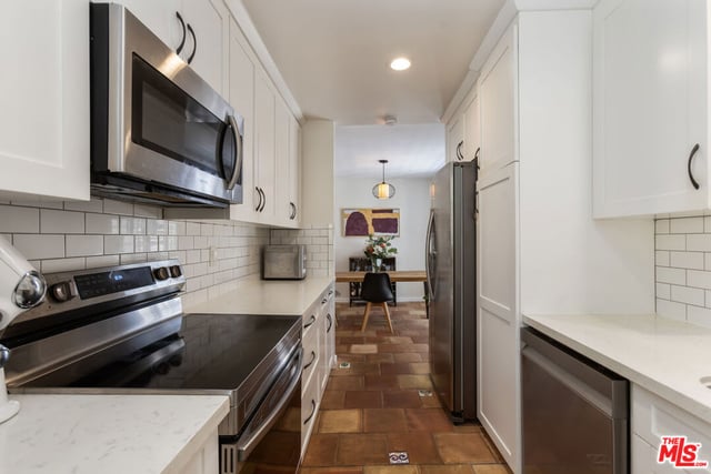 5625 Windsor Way 207, Culver City, CA 90230 — photo 11 of 32