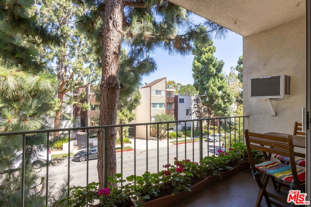 5625 Windsor Way 207, Culver City, CA 90230 — photo 13 of 32