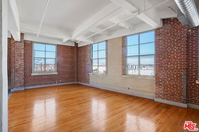 1850 Industrial Street 404, Los Angeles, CA 90021 — photo 7 of 33