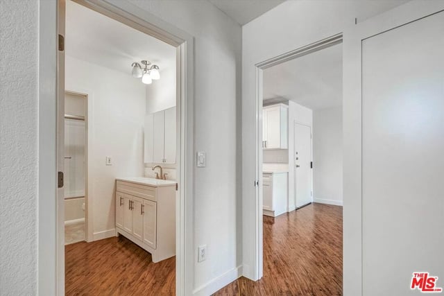 4506 Saugus Avenue 10, Los Angeles, CA 91403 — photo 12 of 22