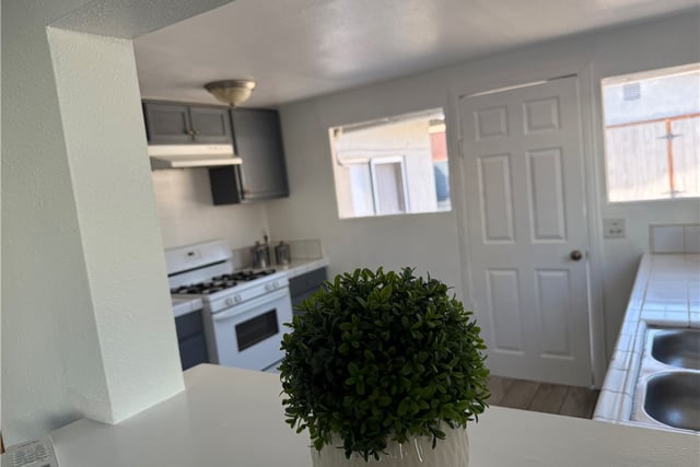805 Merrett Drive, Pasadena, CA 91104 — photo 8 of 18