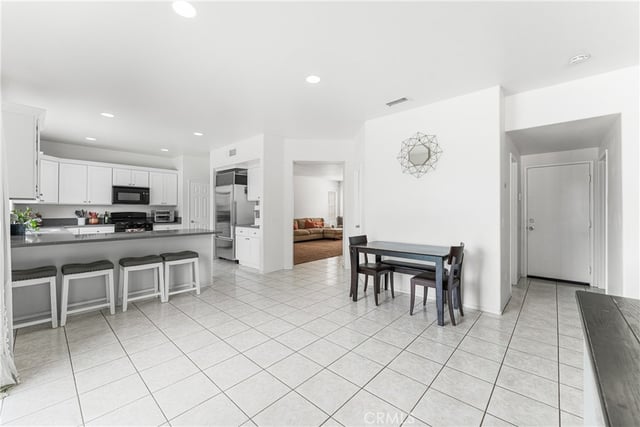 38318 Wakefield, Palmdale, CA 93551 — photo 14 of 59