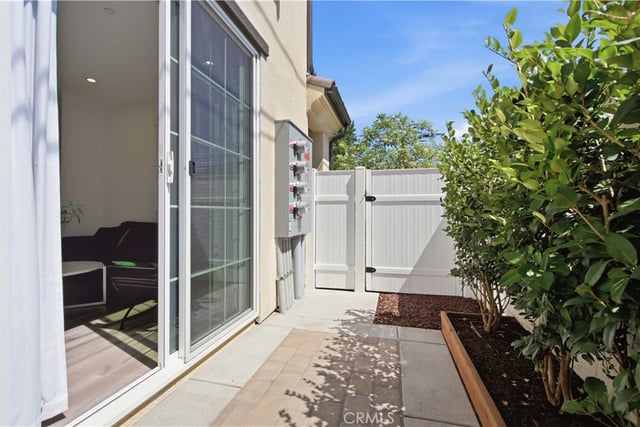 872 W Walnut Avenue A, Monrovia, CA 91016 — photo 34 of 37