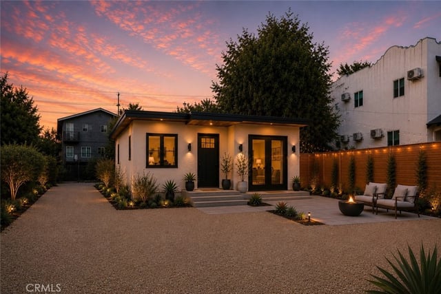2217 Elsinore, Los Angeles, CA 90026 — photo 10 of 11