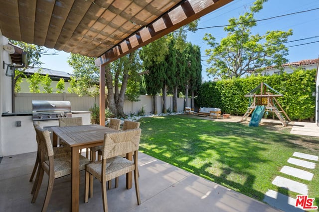 635 Seward Street, Los Angeles, CA 90004 — photo 11 of 36