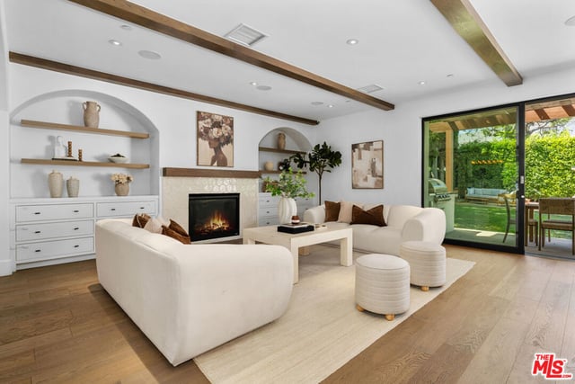 635 Seward Street, Los Angeles, CA 90004 — photo 8 of 36