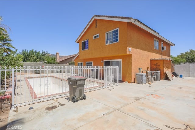 38605 Bitter Root, Palmdale, CA 93550 — photo 5 of 30