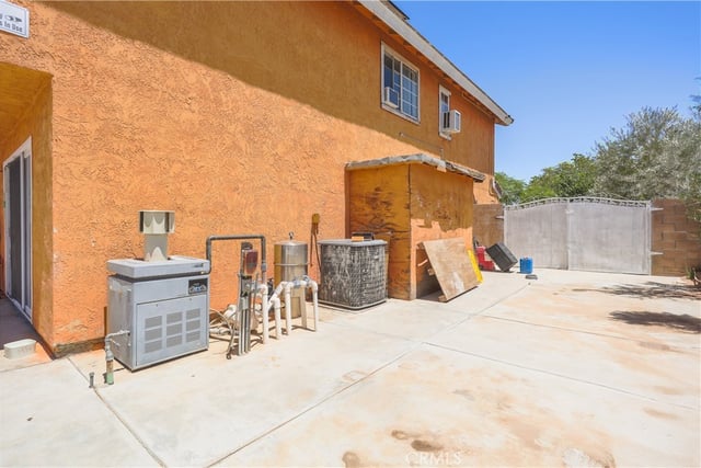 38605 Bitter Root, Palmdale, CA 93550 — photo 6 of 30