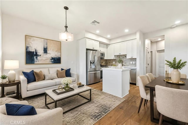 2043 Lincoln Avenue, Torrance, CA 90501 — photo 3 of 15