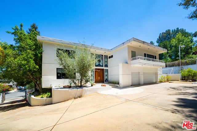 15656 Crownridge Place, Sherman Oaks, CA 91403 — photo 3 of 71