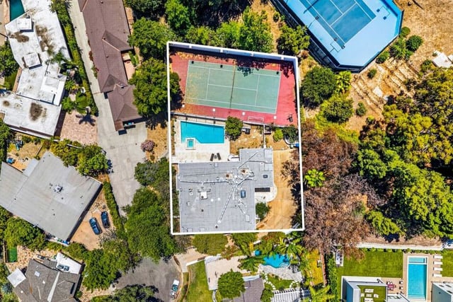 15656 Crownridge Place, Sherman Oaks, CA 91403 — photo 5 of 71